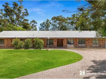 443 Tennyson Road, TENNYSON House for rent Listed by Charlise.