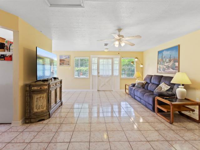 4444 18th Street