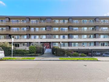 4444 44th Avenue SW # 405