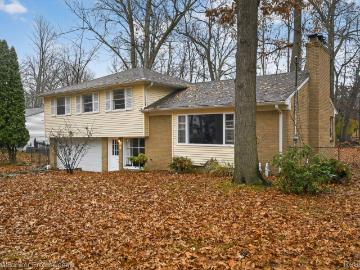 4448 Greenwood Drive, Okemos, US, MI