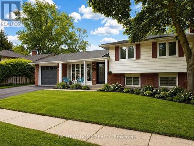 4440 Cosburn Crescent, Burlington, ON, L7L 1S5 house for sale | Listing ID W13630 | Royal LePage
