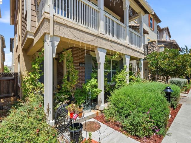 4442 Kennett Ter