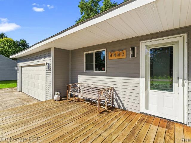 4443 N Gale Road
