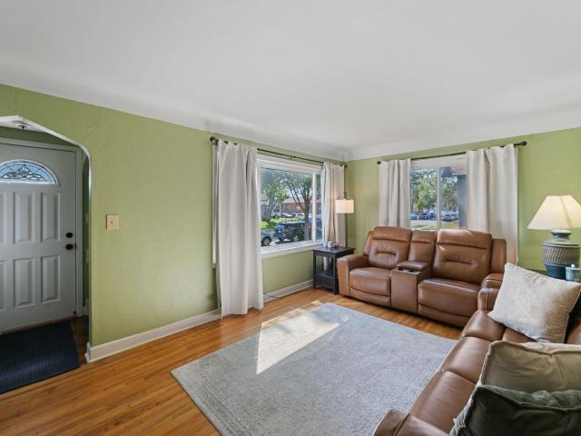 444 6th Avenue S