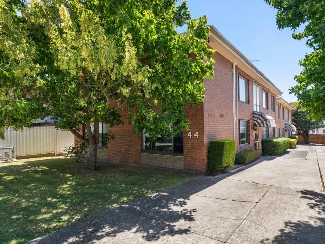 4/44 Kerferd Street, Essendon North
