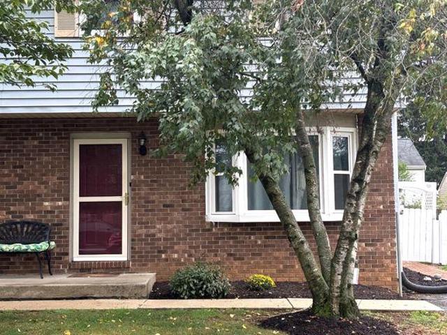 444 S Plum Street