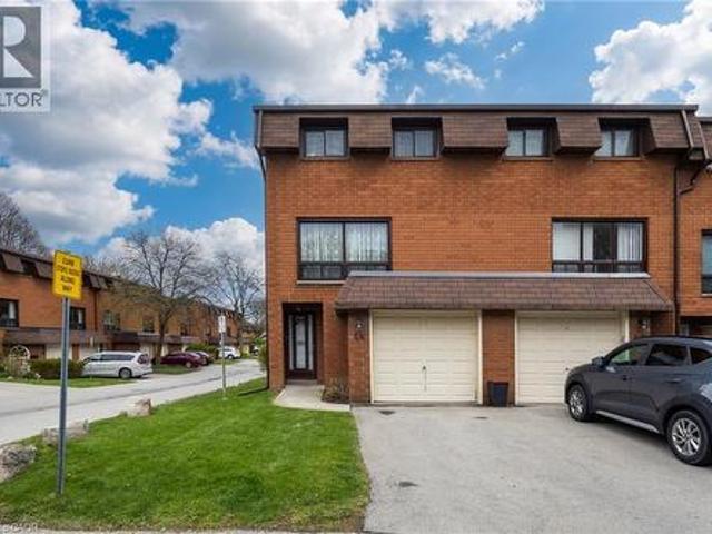 444 Stone Church Road W Unit# L4, Hamilton, ON, L9B 1R1 townhouse for sale | Listing ID 40868 | Royal LePage