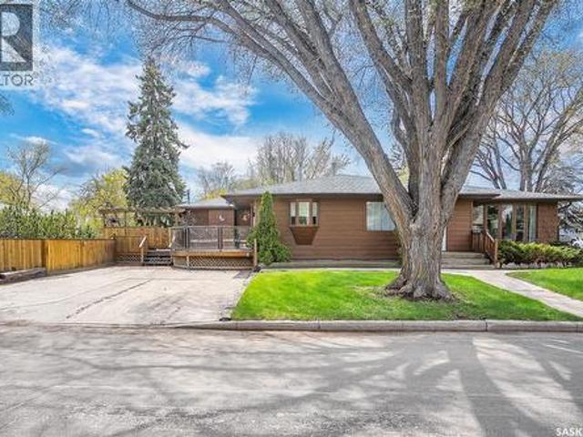 444 Q Avenue N, Saskatoon, SK, S7L 2Y1 house for sale | Listing ID SK037682 | Royal LePage