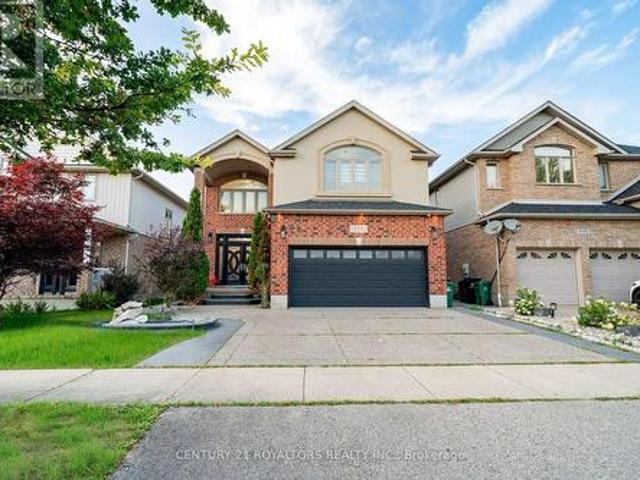 444 Thomas Slee Drive, Kitchener, ON, N2P 2X6 house for sale | Listing ID X13806 | Royal LePage