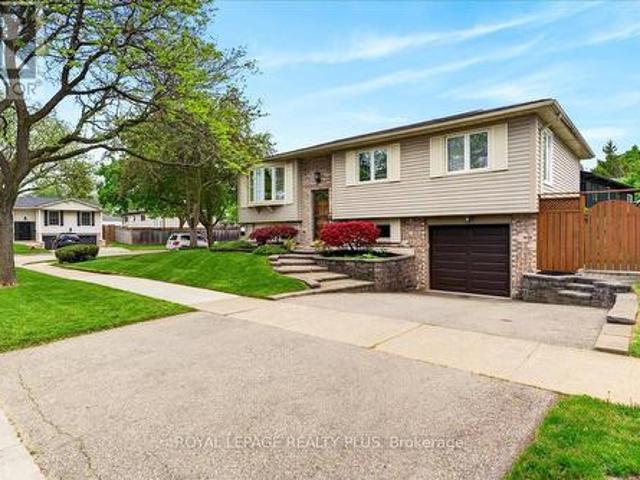 4452 Delaney Drive, Burlington, ON, L7L 5J2 house for sale | Listing ID W13677 | Royal LePage