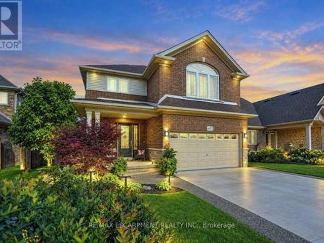 4453 Comfort Crescent, Lincoln, ON, L3J 1M2 house for sale | Listing ID X13791 | Royal LePage