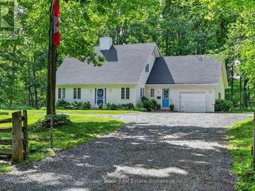 4453 Elmhirst Road, Otonabee South Monaghan, ON, K0L 2G0 house for sale | Listing ID X13497 | Royal LePage