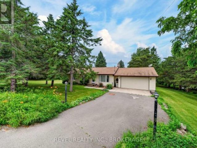 4453 Latimer Road, Frontenac South, ON, K0H 1X0 house for sale | Listing ID X13761 | Royal LePage