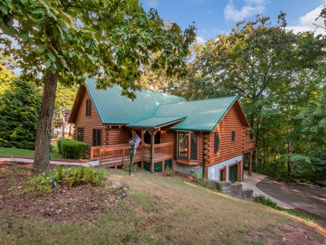 4453 Tanglewood Rd