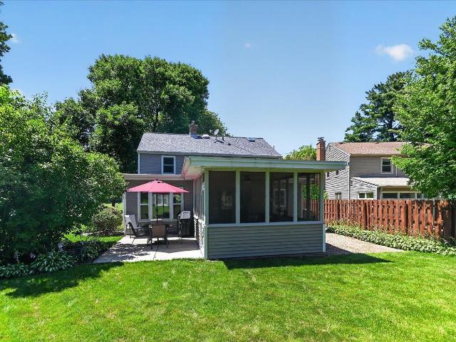 445 Caromar Drive