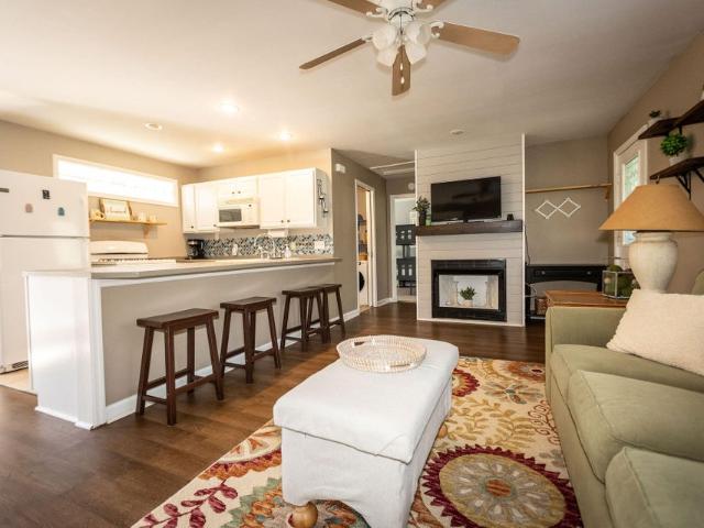 445 ELk Lake Resort Road 122