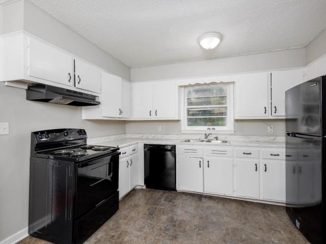 445 Orchid Road
