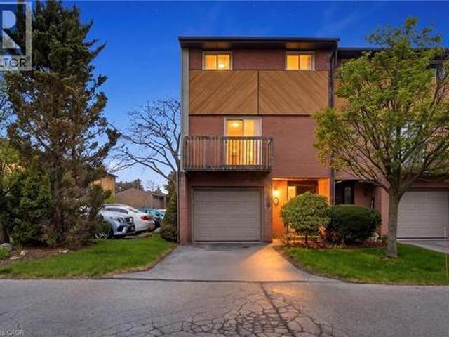 445 Stone Church Road W Unit# 19, Hamilton, ON, L9B 2L5 townhouse for sale | Listing ID 40853 | Royal LePage