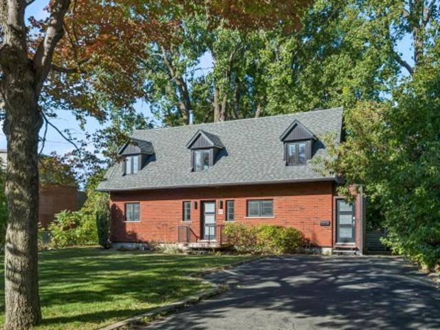 445 Rue St Henri, La Prairie, QC, J5R 2S7 house for sale | Listing ID 23845 | Royal LePage