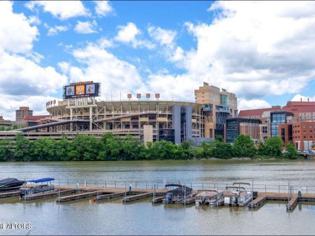 445 W Blount Ave # 502