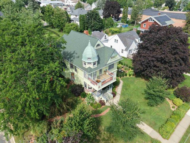 445 W Maple Street