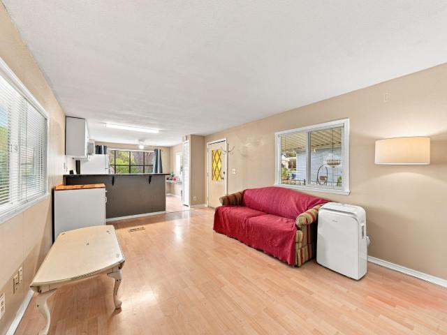 4466 Neenah Trail
