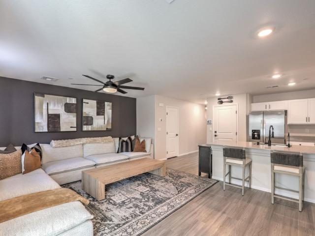 4463 Honey Hills Avenue, Las Vegas, US, NV