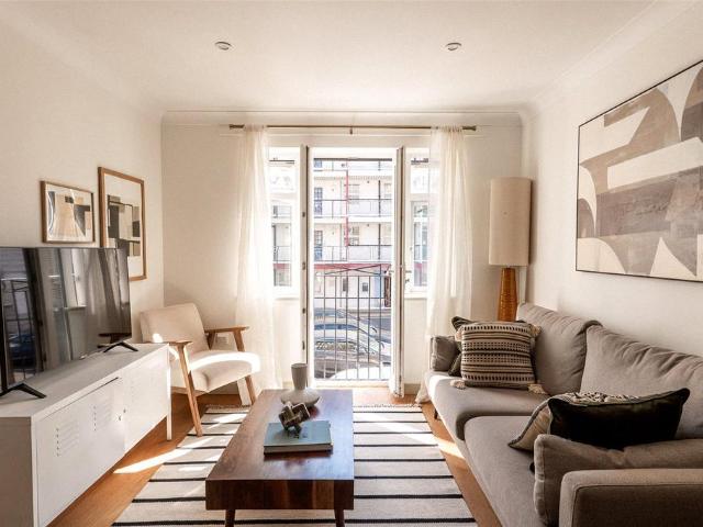 446 Fulham Road, Fulham, SW6 2 bed apartment to rent £4,299 pcm £992 pw
