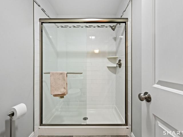 446 Hammerstone Ln, Unit B, Stratford, CT 06614 | MLS #24147