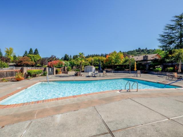 446 Las Casitas Ct, Unit D, Santa Rosa, CA 95403 | MLS #325082