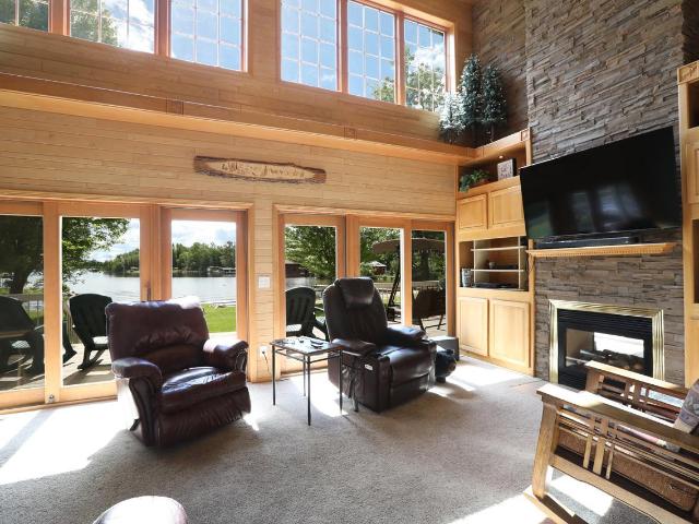 4475 Moccasin Point Road