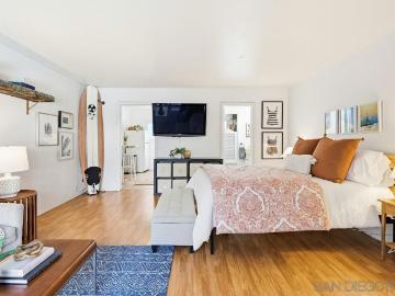 4477 Mentone Street Unit 105
