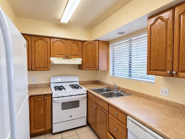 4471 48th St. 1 Bedroom Apartment for Rent at 4471 48th St, San Diego, CA 92115 Talmadge