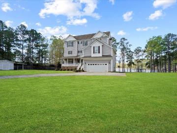 4472 River Rd