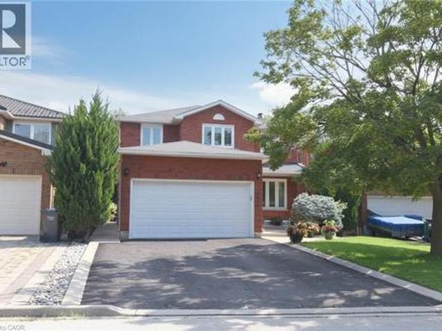 4473 Stonemill Court, Mississauga, ON, L5V 1E5 house for sale | Listing ID 40856 | Royal LePage