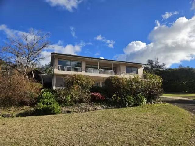 447 Conrod Straight, MOUNT PANORAMA House for rent Listed by.