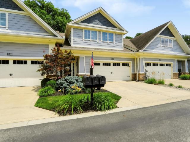 447 Firefly Lane