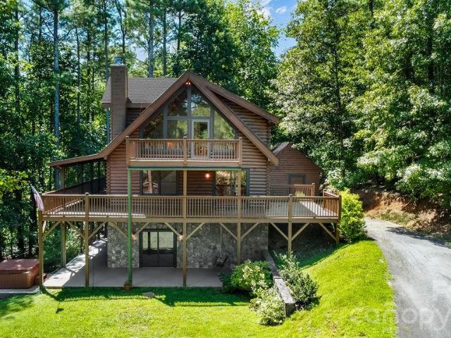 447 Hidden Lake Parkway