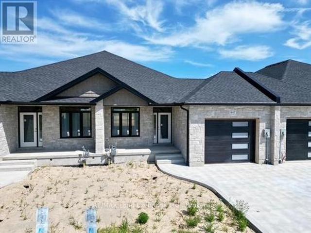 447 Ivings Drive, Saugeen Shores, ON, N0H 2C1 house for sale | Listing ID X13176 | Royal LePage