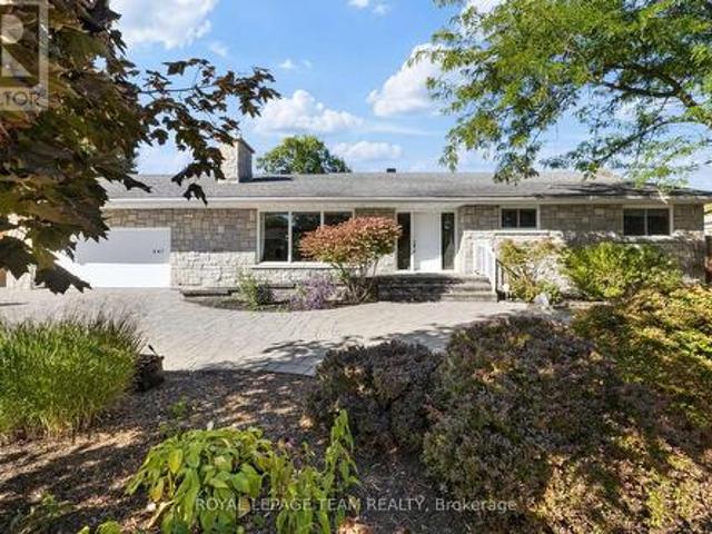 447 Simpson Road, Ottawa, ON, K1H 5A8 house for sale | Listing ID X13835 | Royal LePage