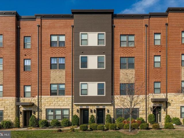 44840 Tiverton Square