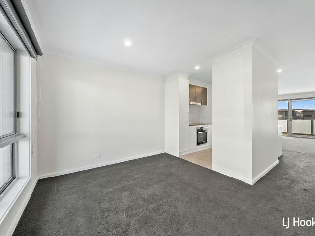 44/84 Arthur Blakeley Way, Coombs ACT, Belconnen