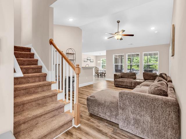 4485 Marshwood Dr