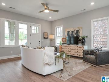 4492 Everlee Parkway