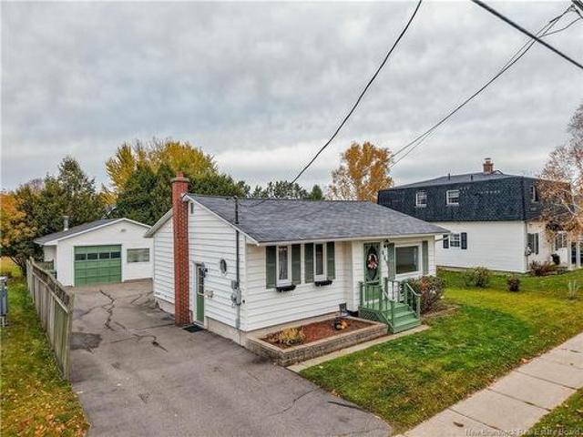 449 Canada St, Fredericton, NB, E3A 4A8 house for sale | Listing ID NB149601 | Royal LePage