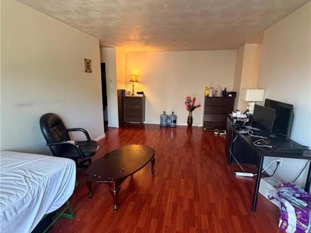 449 HAZEL Street Unit# 5, Waterloo, Ontario, N2L3P7