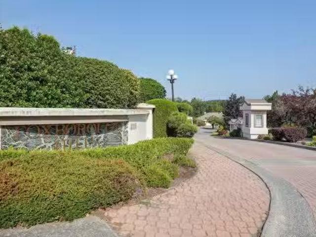 44 4318 Emily Carr Dr, Saanich, BC, V8X 5E7 house for sale.