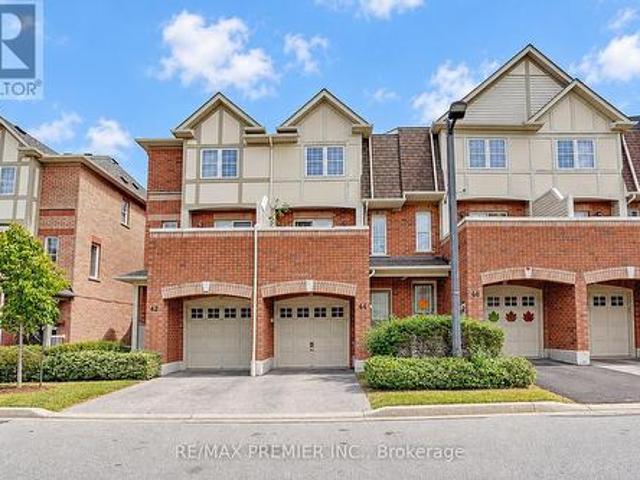 44 3030 Breakwater Court, Mississauga, ON, L5B 4N8 townhouse for sale | Listing ID W13837 | Royal LePage