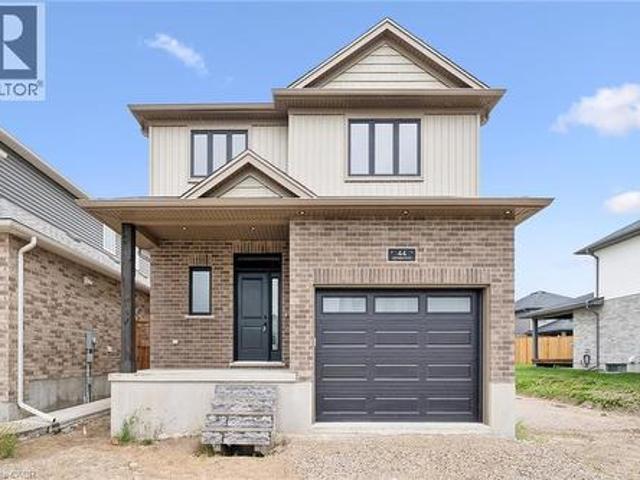 44 Weymouth Street, Elmira, ON, N3B 0G3 house for sale | Listing ID 40861 | Royal LePage