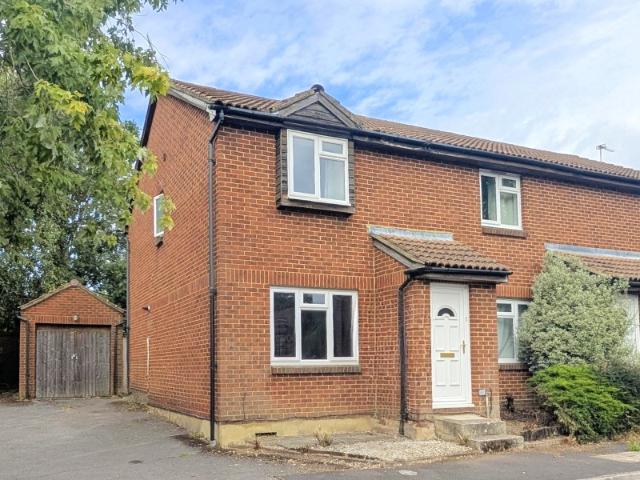 44 Wych Hill Park, Woking 3 bedrooms Property for lettings Seymours